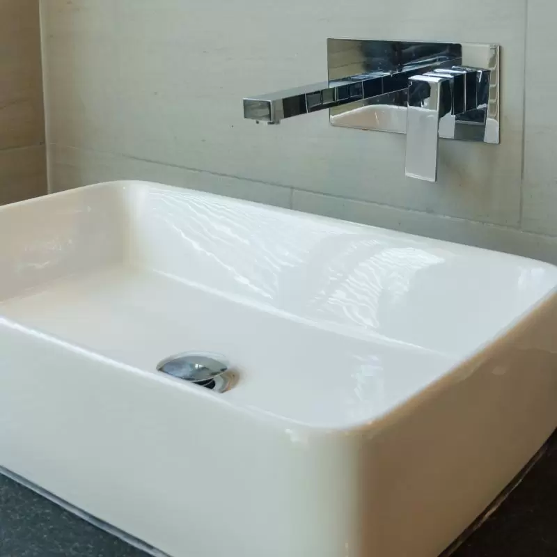 Blom-Capital-Water-Fixture
